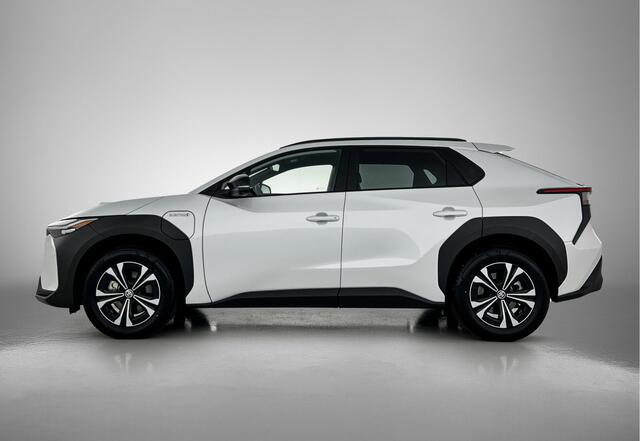 Toyota bZ4X Dynamic 71 kWh | NL-Auto | Stoelverwarming | Navigatie | Apple Carplay / Android Auto |