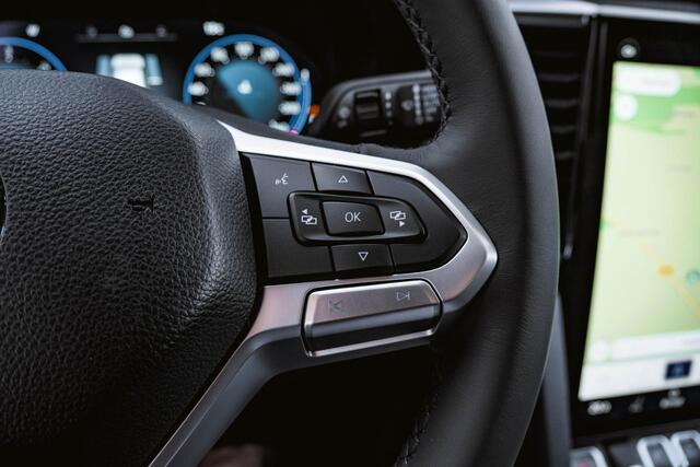 Volkswagen AMAROK 3.0 TDI V6 240PK 4-Motion Aventura IQ LED | Side Steps | Elek Rolkoffer | 2-zits. |