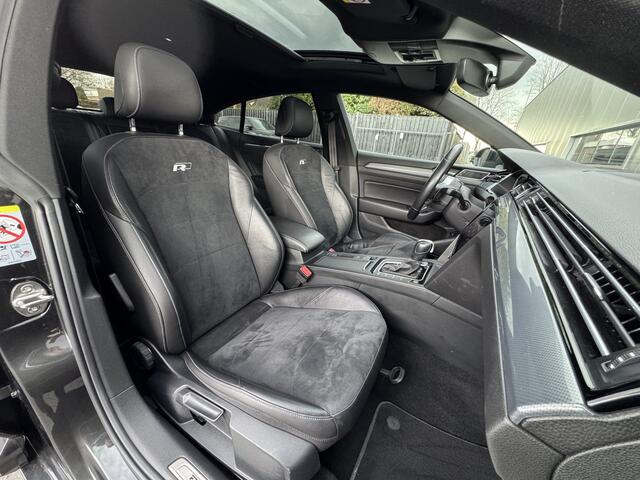 Volkswagen Arteon 2.0 TSI R-Line | Panorama | 19" | Adaptive Cruise | Keyless