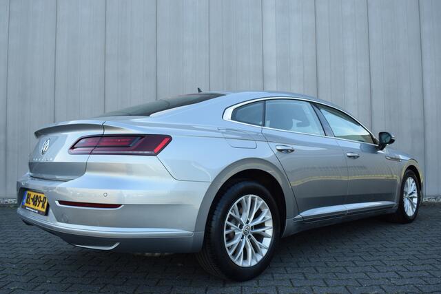 Volkswagen Arteon 1.5 TSi LED | Full Map Navi | Sportstoelen | Trekhaak | Camera | 17 Inch LMV