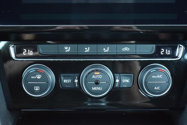 Volkswagen Arteon 1.5 TSi LED | Full Map Navi | Sportstoelen | Trekhaak | Camera | 17 Inch LMV