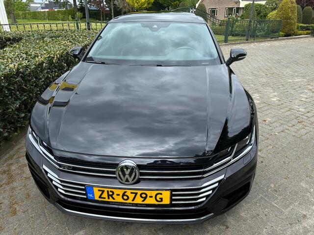 Volkswagen Arteon 1.5 TSI DSG7 Business R Pano / Keyless / Virtual