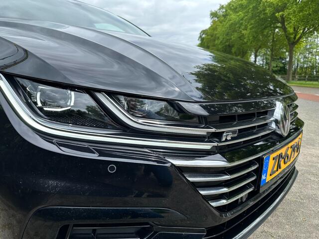 Volkswagen Arteon 1.5 TSI DSG7 Business R Pano / Keyless / Virtual