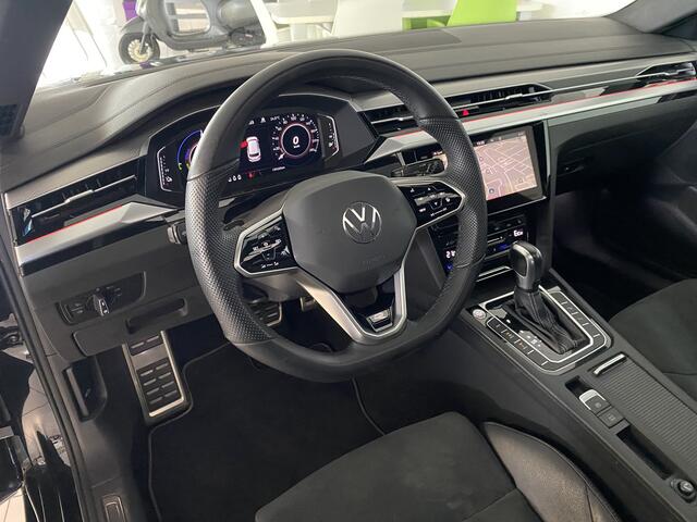 Volkswagen Arteon Shooting Brake 1.4 TSI eHybrid R-Line Business+ Panoramadak / Trekhaak /Camera / Apple carplay