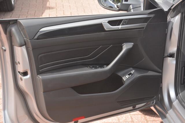 Volkswagen Arteon Shooting Brake 2.0 TSI R-Line Business+ | Navigatie | Panoramadak | Virtual-cockpit | Head-up | Carplay | Full LED | NL auto!! |