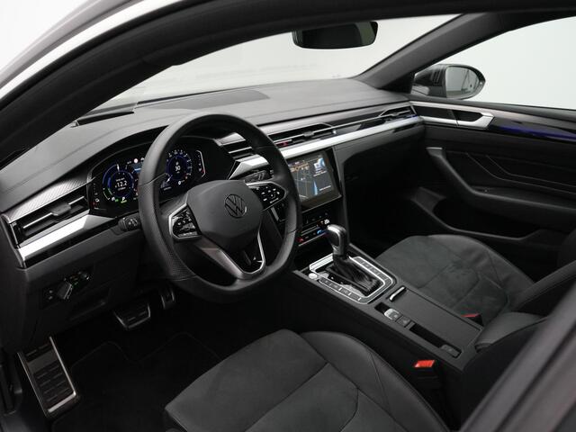 Volkswagen Arteon Shooting Brake 1.4 TSI eHybrid 218 pk DSG R-Line Business | Panoramadak | Trekhaak | Navigatie Discover Pro | Geheugenstoel | Adaptief onderstel | Head-up display | Rondomzicht camera