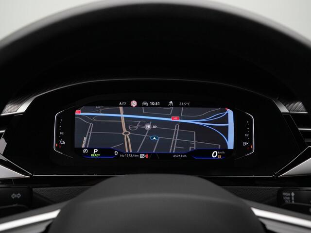 Volkswagen Arteon Shooting Brake 1.4 TSI eHybrid 218 pk DSG R-Line Business | Panoramadak | Trekhaak | Navigatie Discover Pro | Geheugenstoel | Adaptief onderstel | Head-up display | Rondomzicht camera