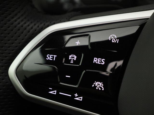 Volkswagen Arteon Shooting Brake 1.4TSIeHybrid 160kW/218PK R Line DSG · Panoramadak · Trekhaak · Apple Carplay/Android Auto · Camera ·