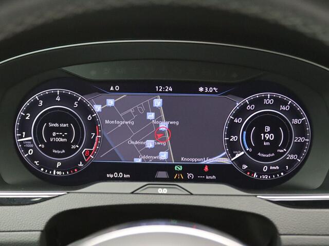 Volkswagen Arteon 1.5 TSI Business R 150PK DSG Pano-Schuifdak, Trekhaak, Achterruitrijcamera, Stoelverwarming, Adaptieve Cruise Control, Keyless, Virtual Cockpit, Elektr. Achterklep, Navigatie, 19" LM Velgen