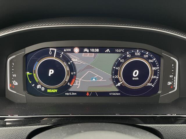 Volkswagen Arteon Shooting Brake 1.4 TSI eHybrid R-Line Business 19"/Panoramadak/Sportstoelen + leder + memory/Standkachel/Stoelverwarming/Elektrische klep/Dodehoek