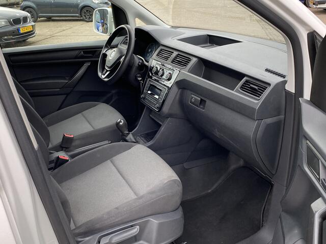 Volkswagen CADDY 1.6 TDI L1H1 Trendline K-EDITION, EURO 5, AIRCO, SCHUIFDEUR RECHTS, ELEK-RAMEN, BLUETOOTH-RADIO-USB-AUX-SD, AIRBAGS, CENT-VERGRENDELING, DAKDRAGERS, LM-VELGEN, TREKHAAK, APK TOT 25-06-26