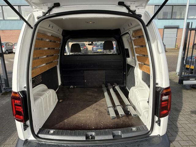 Volkswagen CADDY 2.0 TDI L1H1 BMT Comfortline Navi Camera Apple CARPLAY TREKHAAK XENON