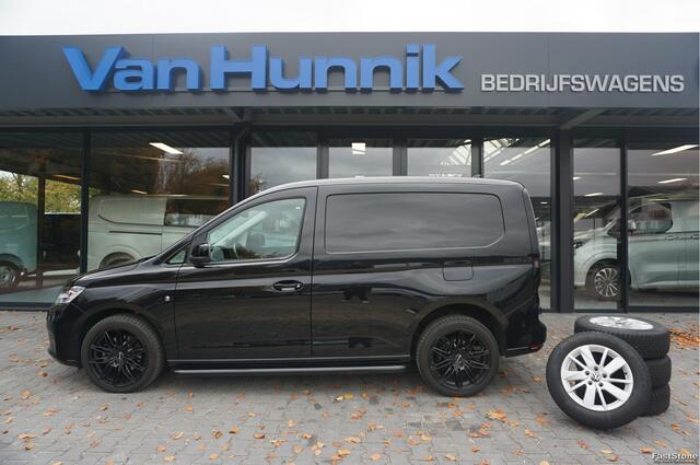 Volkswagen CADDY 2.0TDI 122PK DSG AUT Black Edition BPM VRIJ!! Apple Carplay, Camera, LED, 18" Velgen, Trekhaak C02