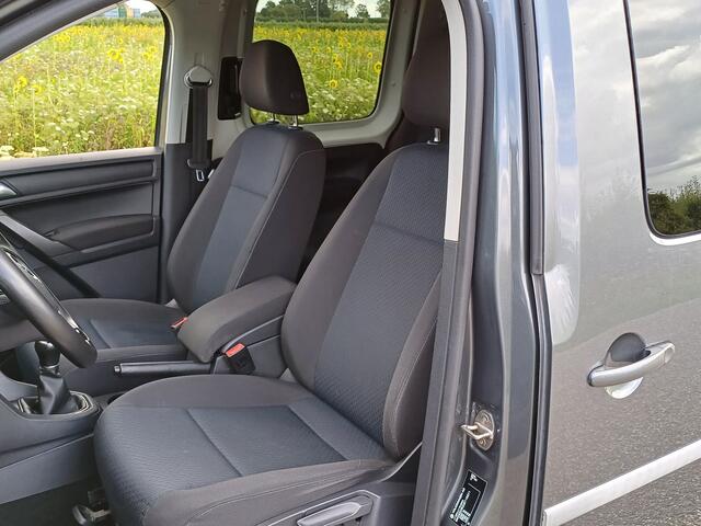 Volkswagen CADDY MAXI 1.4 TSI Trendline 5p /Clima/Cruise/Trekh./Navi/Camera/17"/