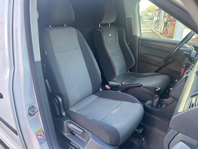 Volkswagen CADDY MAXI 1.4 TGI L2H1 EcoFuel Comfortline AIRCO I MULTIMEDIA I CAMERA I TREKHAAK I PDC I RIJDEN OP GROEN GAS = CO2 NEUTRAAL 1e EIGENAAR I COMPLETE ONDERHOUDSHISTORIE