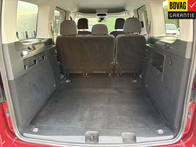 Volkswagen CADDY MAXI 1.5 TSI 5p 84kw Life ( Navigatie, Achteruitrijcamera, Trekhaak, 17 inch LMV) RIJKLAARPRIJS!