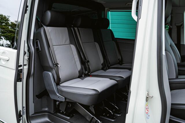 Volkswagen CARAVELLE T6.1 2.0 TDI 204 PK DSG L2H1 A-KLEP ACC | LED | Leder | Side Assist | Privacy glass |