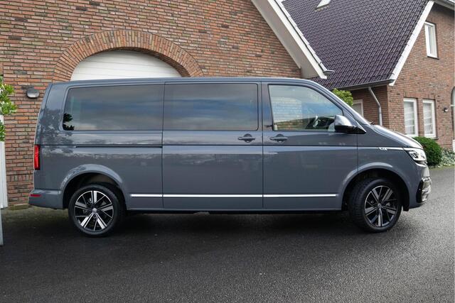 Volkswagen CARAVELLE T6.1 2.0 TDI 204 PK DSG L2H1 DUB/CAB A-KLEP ACC | ALPINE Audio | Leder | Side Assist | Alcantara hemel bekleding | LED |
