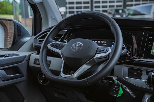 Volkswagen CARAVELLE T6.1 2.0 TDI 204 PK DSG L2H1 A-KLEP ACC | LED | Leder | Side Assist | Privacy glass |