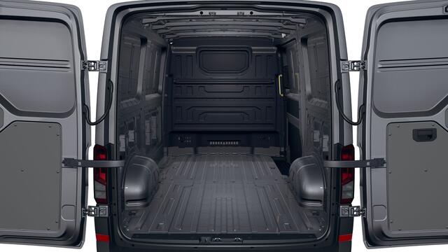 Volkswagen CRAFTER 30 2.0 TDI L3H2 Highline 140 Pk Automaat | Trekhaakvoorbereiding | App-connect | 3 Zits