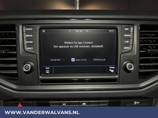 Volkswagen CRAFTER 2.0 TDI 177pk L3H3 L2H2 Euro6 Airco | Camera | Navigatie | Apple Carplay Android Auto, Cruisecontrol, Chauffeursstoel