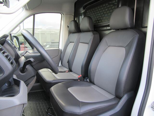 Volkswagen CRAFTER 35 2.0 TDI L3H2 ( L2H2 ) Airco, PDC V+A