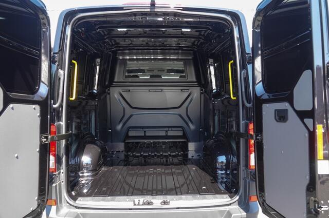 Volkswagen CRAFTER L3H2 | 177Pk Aut. | Dubbele Cabine | 2xSchuifdeur | 19'' | Nieuw Model | Wordt verwacht