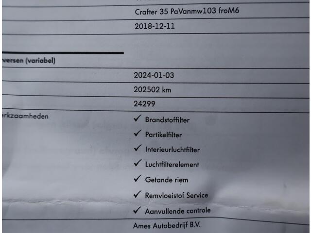 Volkswagen CRAFTER 35 2.0 TDI 140 PK L3H3 + 3000 KG TREKHAAK + NAVIGATIE / CAMERA / DAB / APPLE CARPLAY