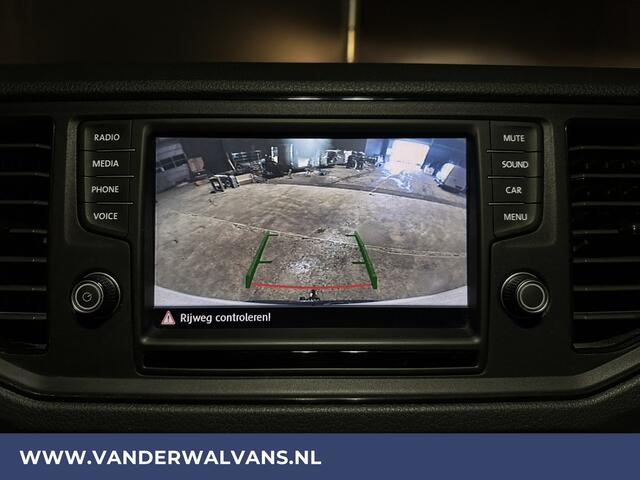 Volkswagen CRAFTER 2.0 TDI L3H2 L2H1 Euro6 Airco | Camera | Apple Carplay | Android Auto | Trekhaak Bijrijdersbank
