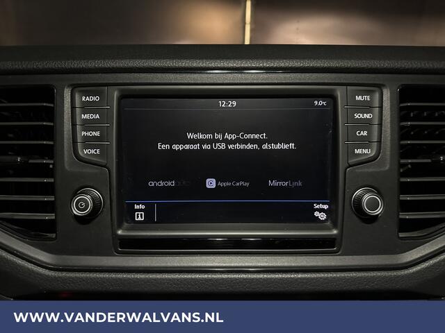 Volkswagen CRAFTER 2.0 TDI L3H2 L2H1 Euro6 Airco | Camera | Apple Carplay | Android Auto | Trekhaak Bijrijdersbank