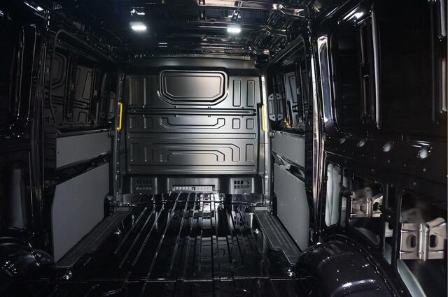 Volkswagen CRAFTER 35 2.0 177 L3H2 AUT Facelift 13" Navi, Cam, Gev. Stoel, LED, 2x Schuifdeur!! NR. T727*