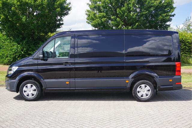 Volkswagen CRAFTER 35 2.0 177 L3H2 AUT Facelift 13" Navi, Camera, Gev. Stoel, LED!! NR. T978*