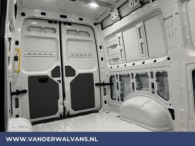 Volkswagen CRAFTER 2.0 TDI 141pk L3H3 L2H2 Euro6 Airco | Camera | Apple Carplay Android Auto, Cruisecontrol