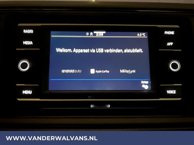 Volkswagen CRAFTER 2.0 TDI 140pk L3H3 L2H2 Euro6 Airco | Camera | Apple carplay | Android auto bijrijdersbank