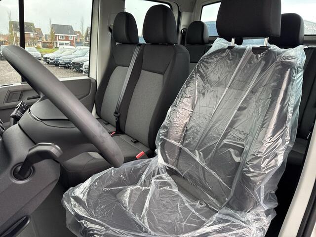 Volkswagen CRAFTER 35 Pick Up 2.0 TDI 140 pk L4 4Motion Trendline | 7 Persoons | Trekhaak |