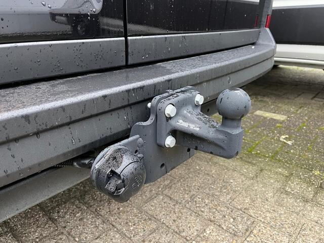 Volkswagen CRAFTER Bedrijfswagens Trendline 2.0 TDI L3H3 EU6 103 kW (140 pk) 103 kW | BPM Vrij | Achteruitrijcamera | Bijrijdersbank met opbergvak | Radio ready to discover met 10" touch- kleurendisplay |