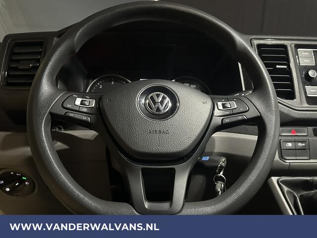 Volkswagen CRAFTER 2.0 TDI 141pk **BPM VRIJ voor de Ondernemer** L3H3 L2H2 Euro6 Airco | Camera | Cruisecontrol Apple Carplay, Android Auto, Chauffeursstoel, Parkeersensoren, Bijrijdersbank, 3000kg Trekvermogen