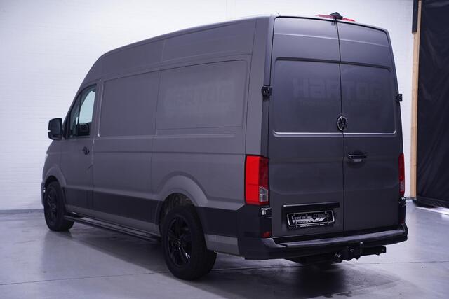 Volkswagen CRAFTER 2.0 TDI 140 pk L3H3 Navi, Camera, 18" LMV Trekhaak 3.000 kg, Grijs Wrap, Sidebars, 3-Zits