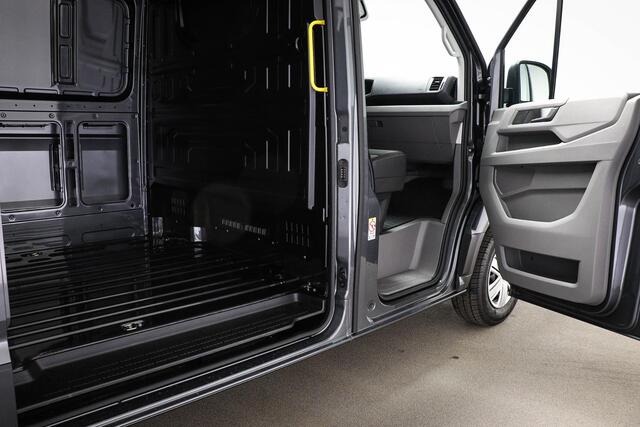 Volkswagen CRAFTER 35 2.0 TDI L3H2 Trendline | ERGO COMFORT | LED | CLIMA | DAB | CAMERA | STOELVERWARMING