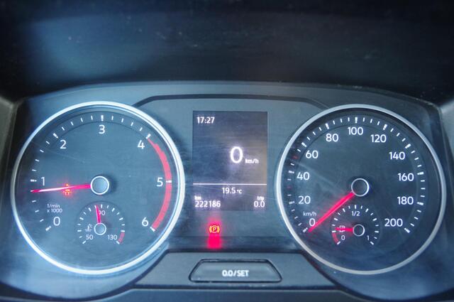 Volkswagen CRAFTER 35 2.0 TDI L3H3 Highline LED, TREKHAAK, APPLE CARPLAY, CRUISE, AIRCO, NL AUTO, NAP