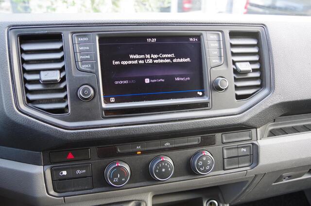 Volkswagen CRAFTER 35 2.0 TDI L3H3 Highline LED, TREKHAAK, APPLE CARPLAY, CRUISE, AIRCO, NL AUTO, NAP