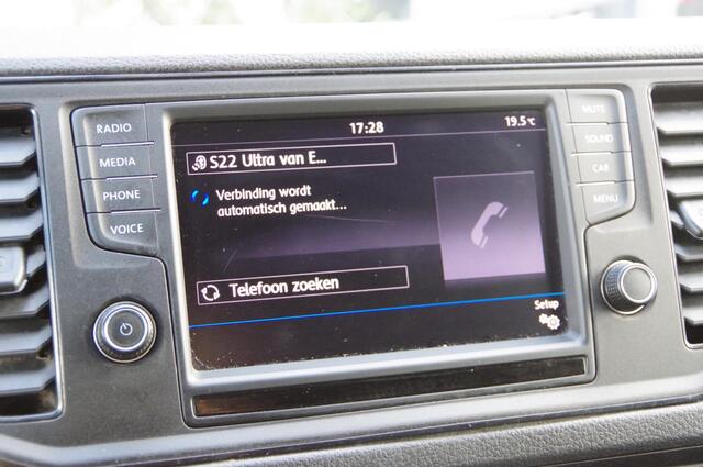 Volkswagen CRAFTER 35 2.0 TDI L3H3 Highline LED, TREKHAAK, APPLE CARPLAY, CRUISE, AIRCO, NL AUTO, NAP