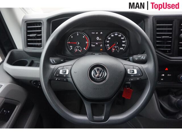 Volkswagen CRAFTER 35 2.0 TDI L4H3 Highline / Trekhaak / 3000KG Trekgewicht / 177 PK / Navigatie / Adaptieve Cruise Control / Apple Carplay / Stoelverwarming