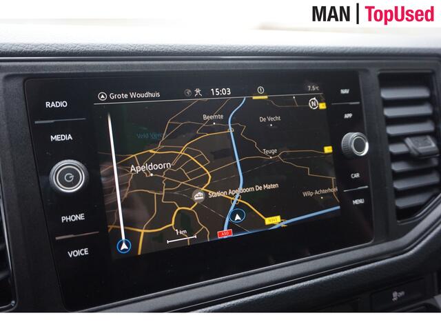 Volkswagen CRAFTER 35 2.0 TDI L4H3 Highline / Trekhaak / 3000KG Trekgewicht / 177 PK / Navigatie / Adaptieve Cruise Control / Apple Carplay / Stoelverwarming