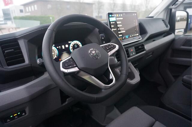 Volkswagen CRAFTER 35 177PK L3H2 AUT Facelift BPM VRIJ!! 13" Navi, Cam, Gev. Stoel, Alarm, LED!! NR. C341*
