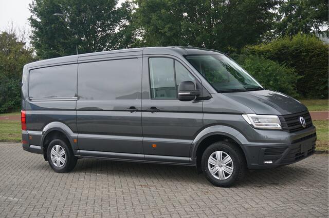 Volkswagen CRAFTER 35 177PK L3H2 AUT Facelift BPM VRIJ!! 13" Navi, Cam, Gev. Stoel, Alarm, LED!! NR. C493*