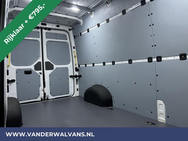 Volkswagen CRAFTER 2.0 TDI 141pk Automaat L4H3 L3H2 RIJKLAAR Euro6 Airco | Camera | Apple Carplay Android Auto, Chauffeursstoel, Stoelverwarming