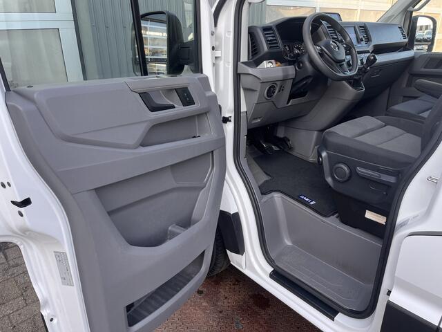 Volkswagen CRAFTER 50 2.0 TDI DC Be-trekker 5175 kg Trekgewicht Airco Cruise controle Kastinrichting 3-Persoons Telefoonverbinding Euro 6 Omvormer Tachograaf Apple carplay COC-document aanwezig! Dubbele cabine trekker Be-co