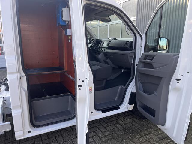 Volkswagen CRAFTER 50 2.0 TDI DC Be-trekker 5175 kg Trekgewicht Airco Cruise controle Kastinrichting 3-Persoons Telefoonverbinding Euro 6 Omvormer Tachograaf Apple carplay COC-document aanwezig! Dubbele cabine trekker Be-co
