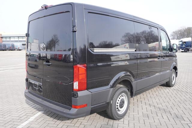 Volkswagen CRAFTER 35 2.0 TDI L3H2 Exclusive 35 2.0 TDI L3H2 177 PK Aut. Exclusive, LED koplampen, Adaptive cruise control, Alarm, Stuurverwarming